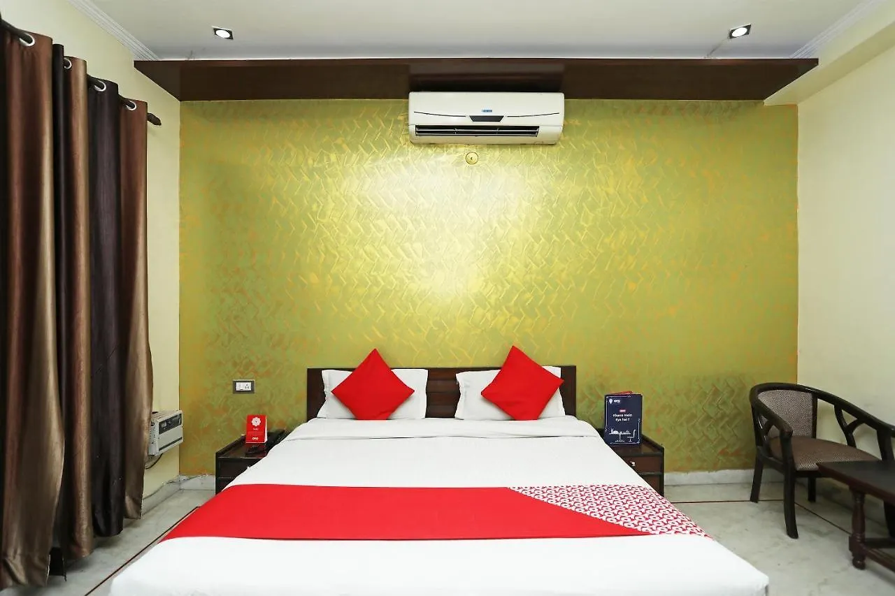 Hotel Oyo 15184 Dev Palace Gurgaon